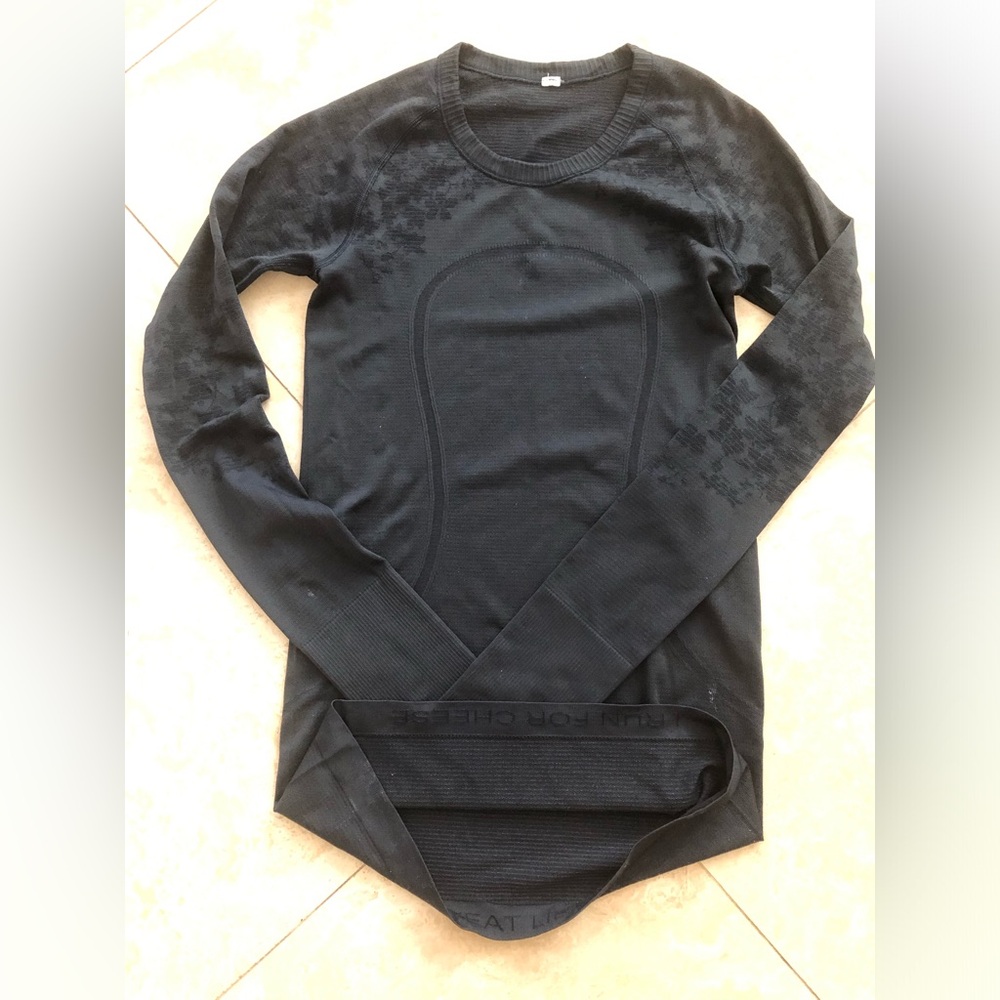 Run swiftly Lululemon size 6